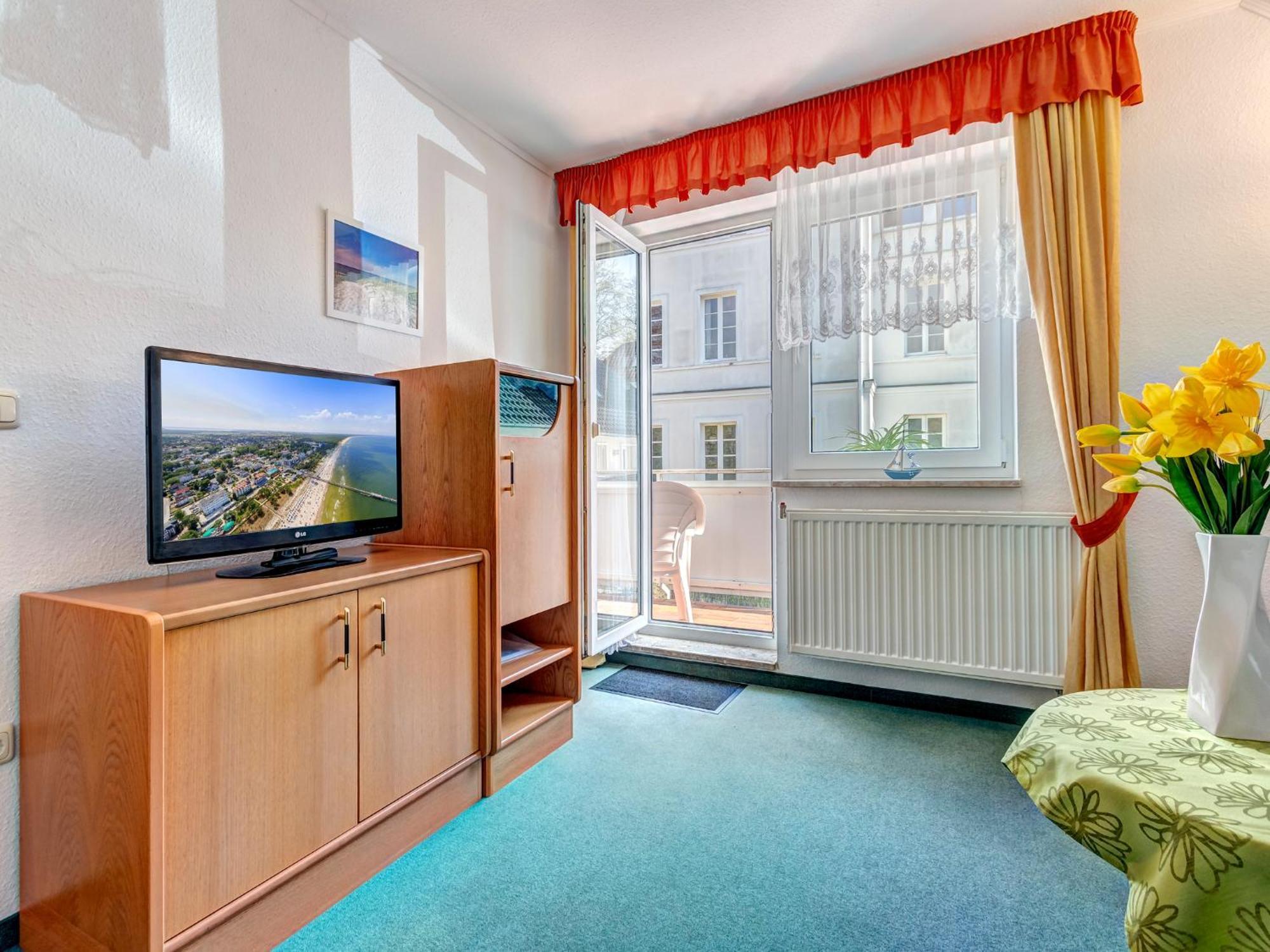Hansehus Ferienwohnung Nr 6 ツィノヴィッツ エクステリア 写真